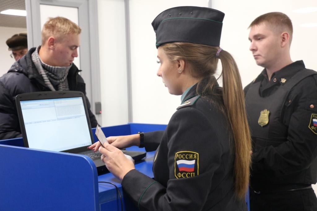 Пристав отзывы сотрудников. ФССП Междуреченск. Судебные приставы Междуречен. Судебный пристав Междуреченск Назина. Судебные приставы Киселевск.